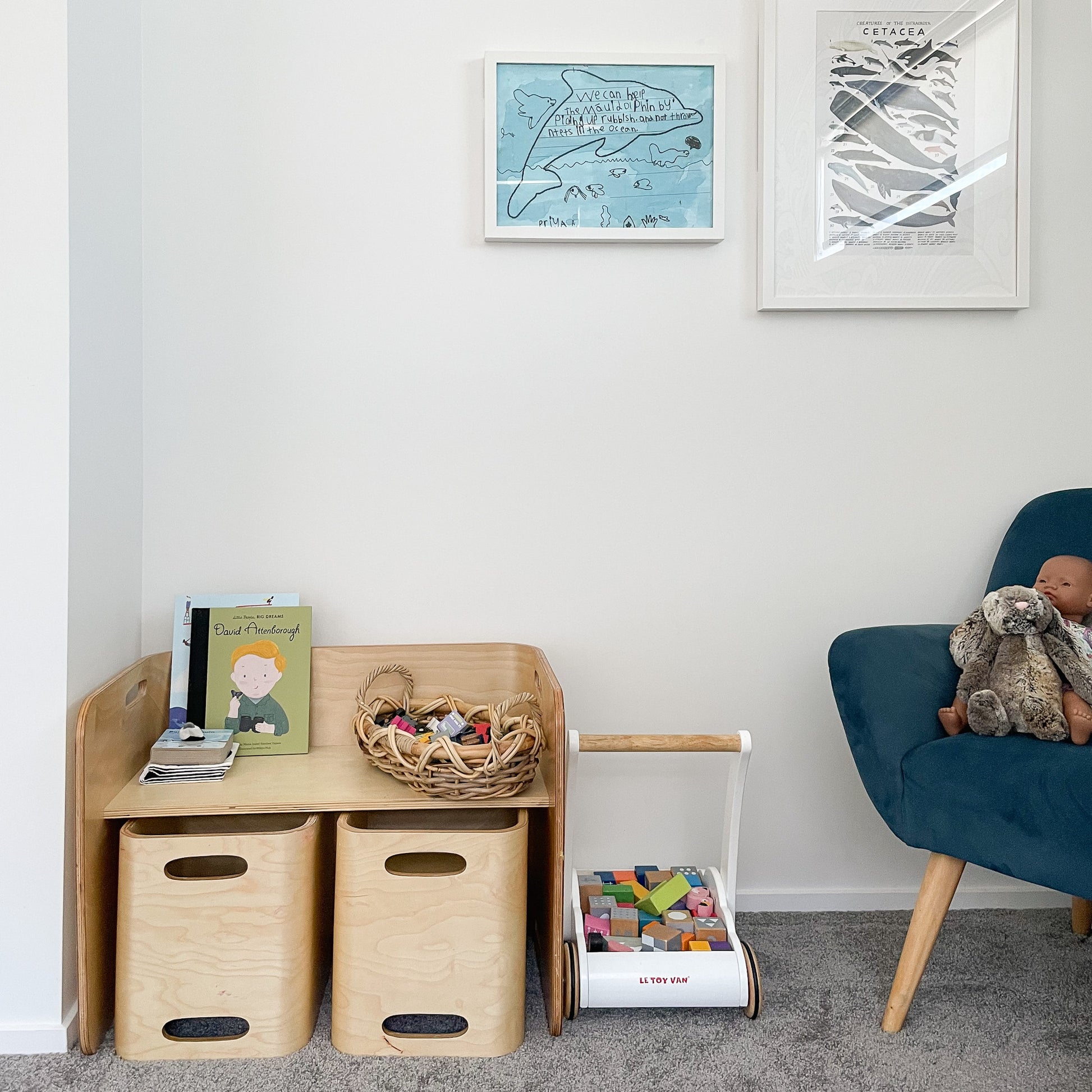 Ohbubs Kids Table and Chairs