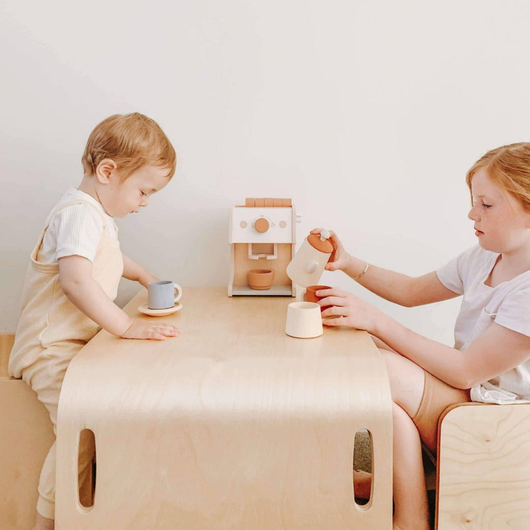Ohbubs Kids Table and Chairs