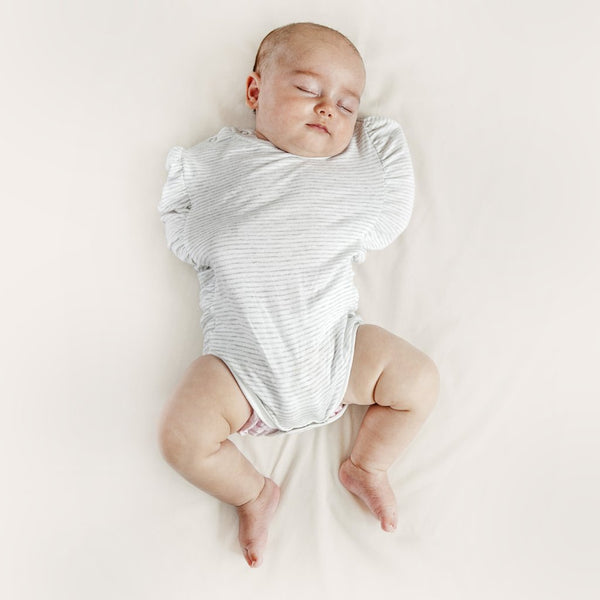 Ohbubs Legs Out Swaddle - Grey